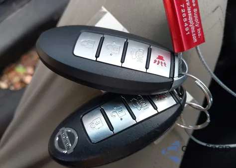 2017 Nissan Sentra из США, поврежденный, VIN 3N1AB7AP0HL660253